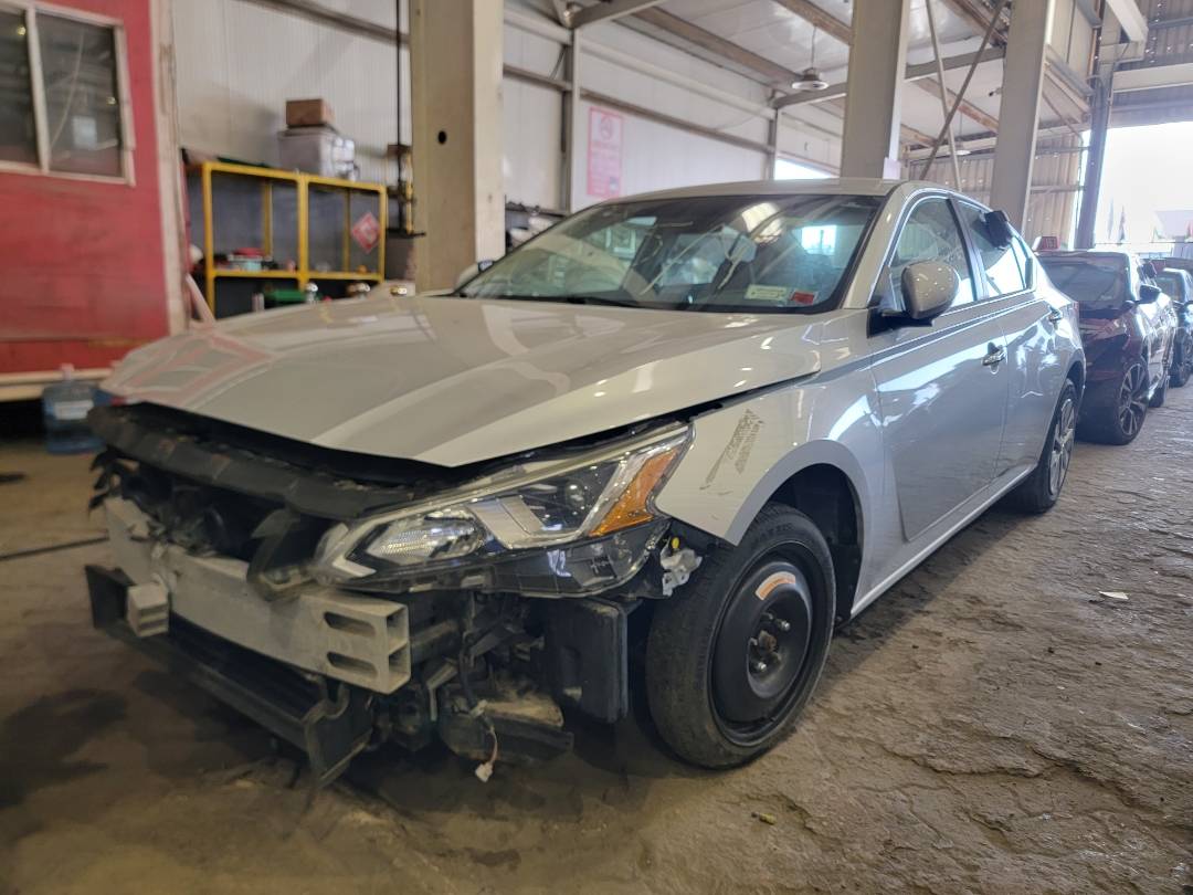 2020 NISSAN ALTIMA — 78907 Miles — Lot V3LC158213 — Main - Marhaba Auctions Used Cars - Image 5