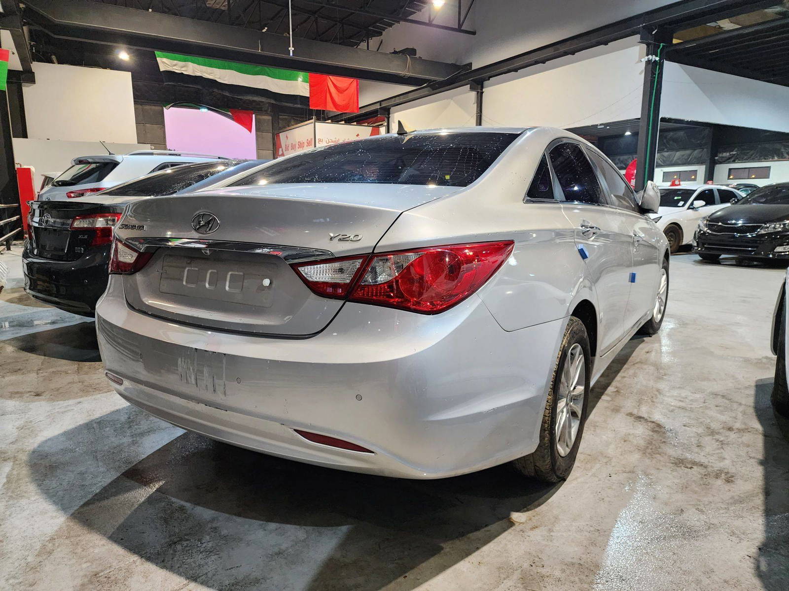 2011 HYUNDAI SONATA — 199463 KM — Lot 297758 — Al Quoz - Marhaba Auctions Used Cars - Image 6