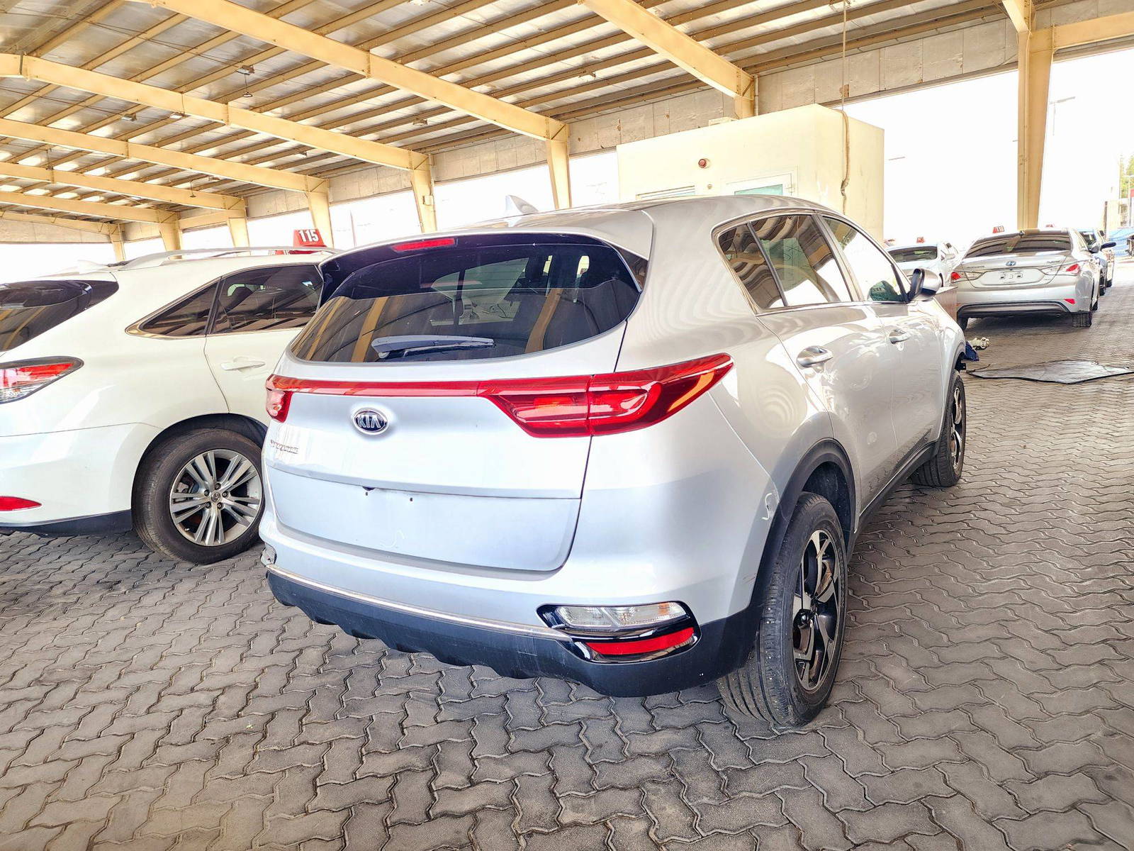 2020 KIA SPORTAGE — 19415 Miles — Lot ACXL7787001 — Souq - Marhaba Auctions Used Cars - Image 3