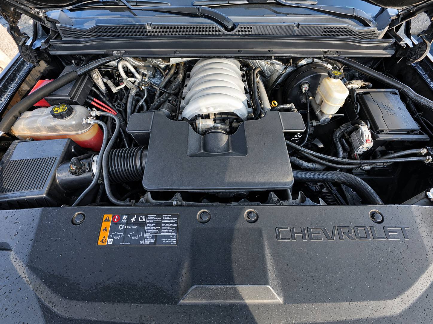 2018 CHEVROLET SUBURBAN — 353062 KM — Lot R245608 - Marhaba Auctions Used Cars - Image 11