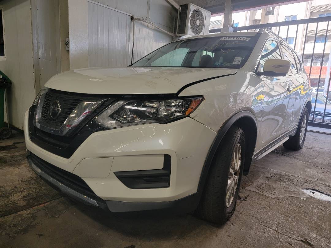 2018 NISSAN ROGUE — 136878 Miles — Lot C733902 — Main - Marhaba Auctions Used Cars - Image 5