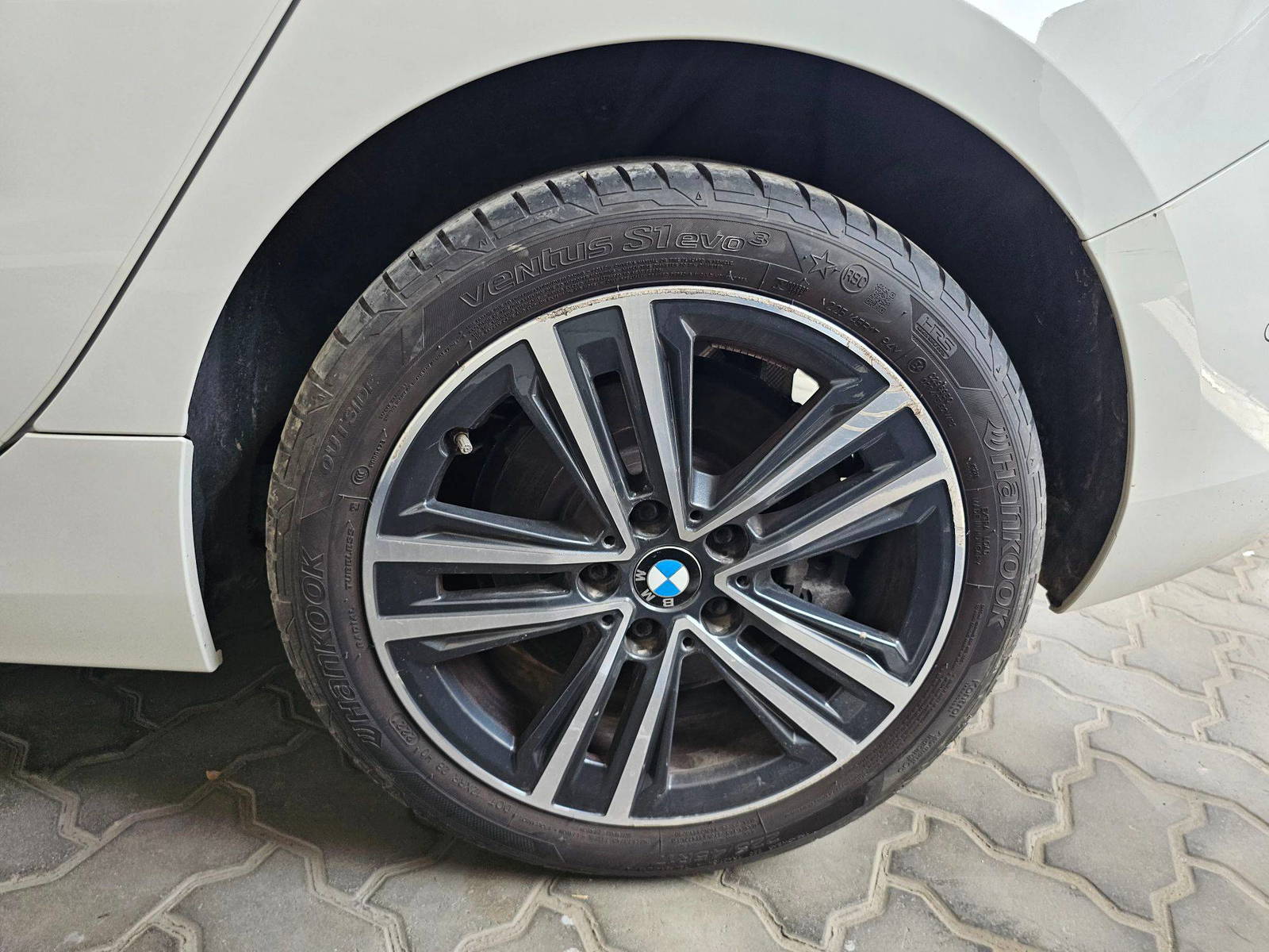 2022 BMW 120i — 13805 KM — Lot 7107N7K18610 — Souq - Marhaba Auctions Used Cars - Image 10