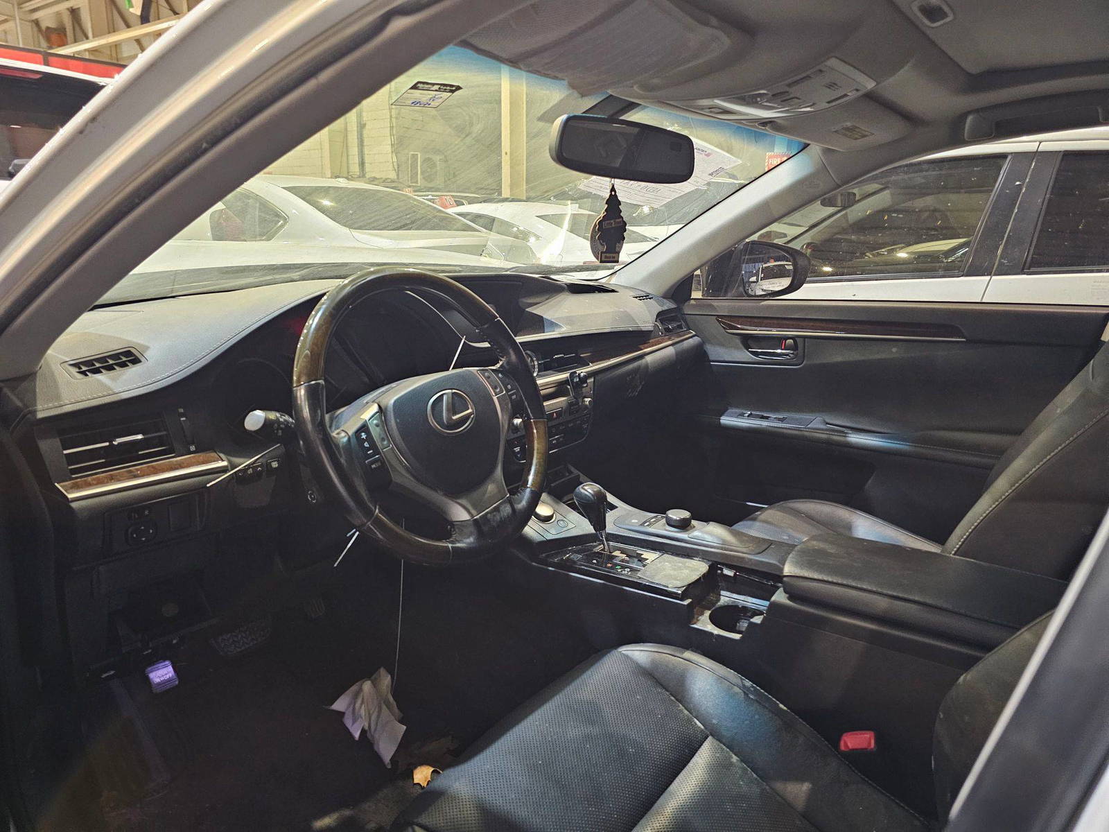 2015 LEXUS ES 350 — 98470 Miles — Lot 2200844 — Main - Marhaba Auctions Used Cars - Image 8