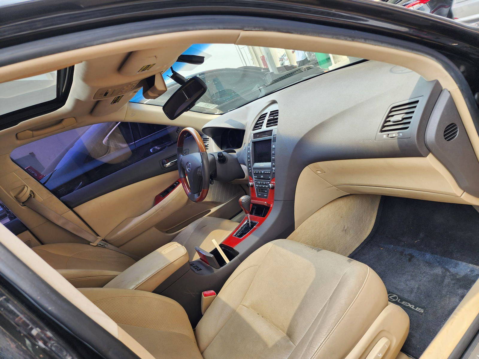 2007 LEXUS ES 350 — 260562 Miles — Lot 72017748 — Souq - Marhaba Auctions Used Cars - Image 7