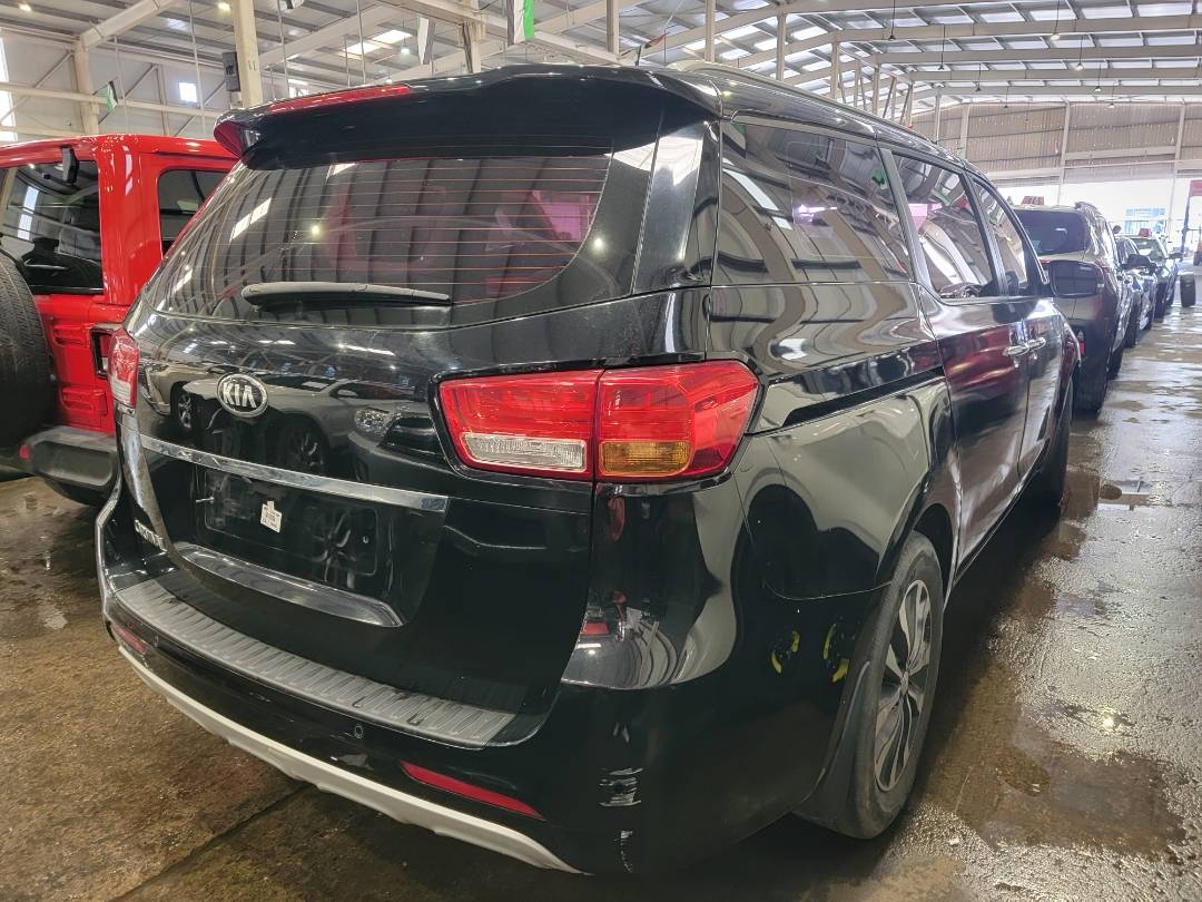 2018 KIA CARNIVAL EX — 25043 KM — Lot ABJS378995 — Main - Marhaba Auctions Used Cars - Image 4