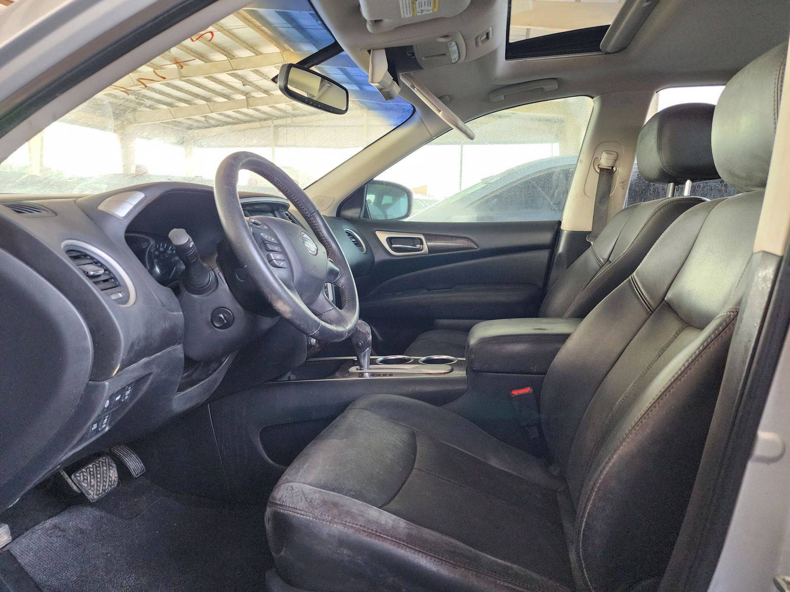 2013 NISSAN PATHFINDER — 171774 Miles — Lot N5DC612187 — Souq - Marhaba Auctions Used Cars - Image 9