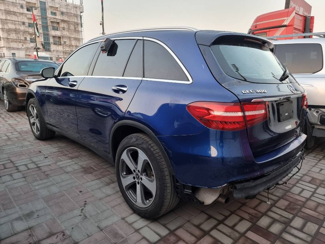 2019 MERCEDES BENZ GLC-300 — 51556 Miles — Lot 39563114 — Ind. 12 - Marhaba Auctions Used Cars - Image 5