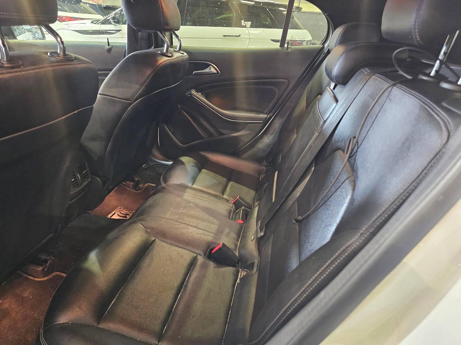 MERCEDES BENZ GLA-250 2018 - Marhaba Auction Used Cars - Image 10