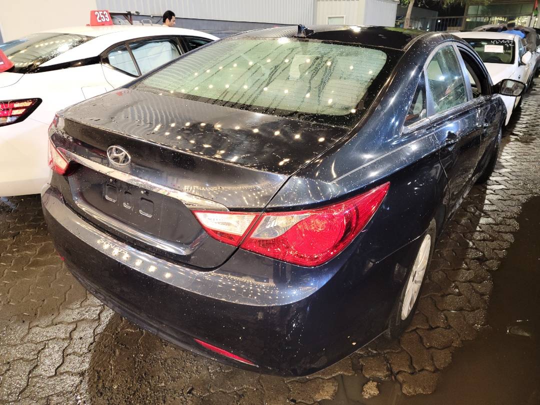 2013 HYUNDAI SONATA — 155874 Miles — Lot H778175 - Marhaba Auctions Used Cars - Image 4