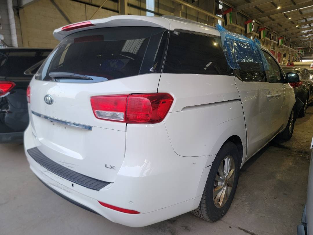 2016 KIA SEDONA — 130654 Miles — Lot 6119574 - Marhaba Auctions Used Cars - Image 3