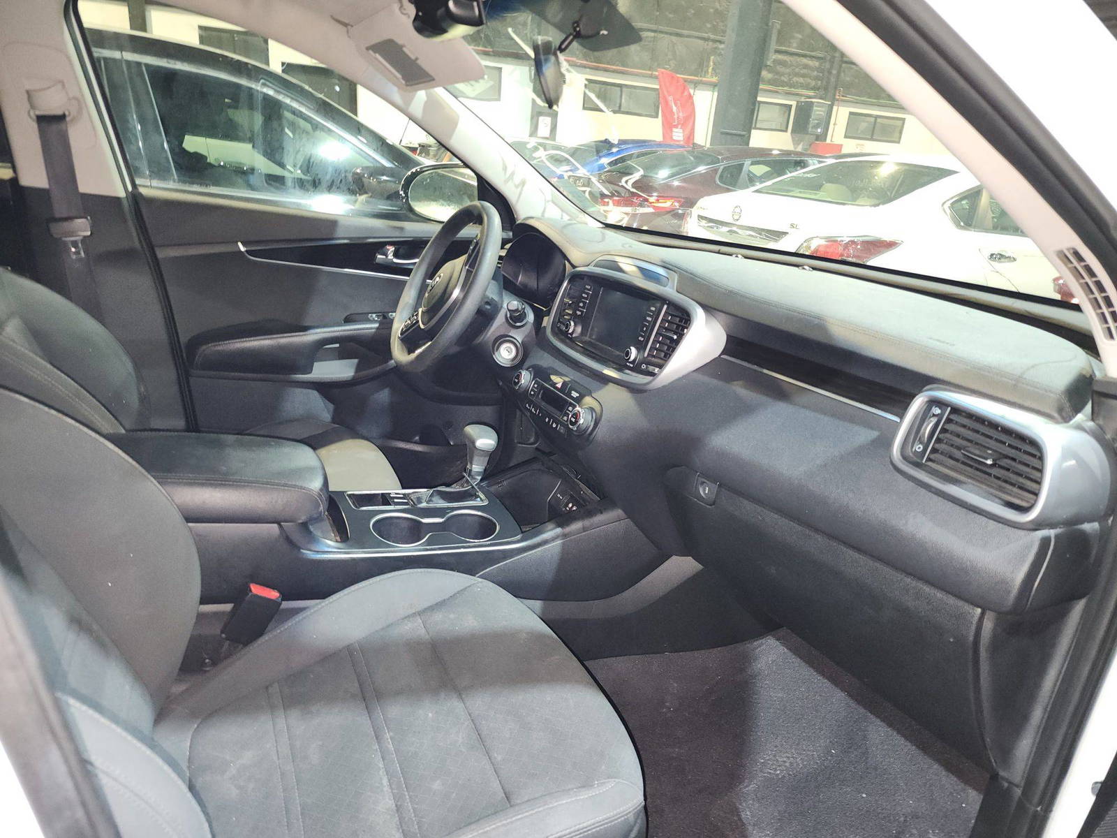 2019 KIA SORENTO — 78610 Miles — Lot 80073 — Souq - Marhaba Auctions Used Cars - Image 8