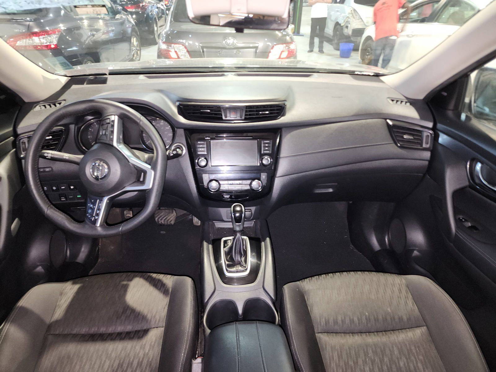 2020 NISSAN ROGUE — 80887 Miles — Lot 51940734 — Al Quoz - Marhaba Auctions Used Cars - Image 7