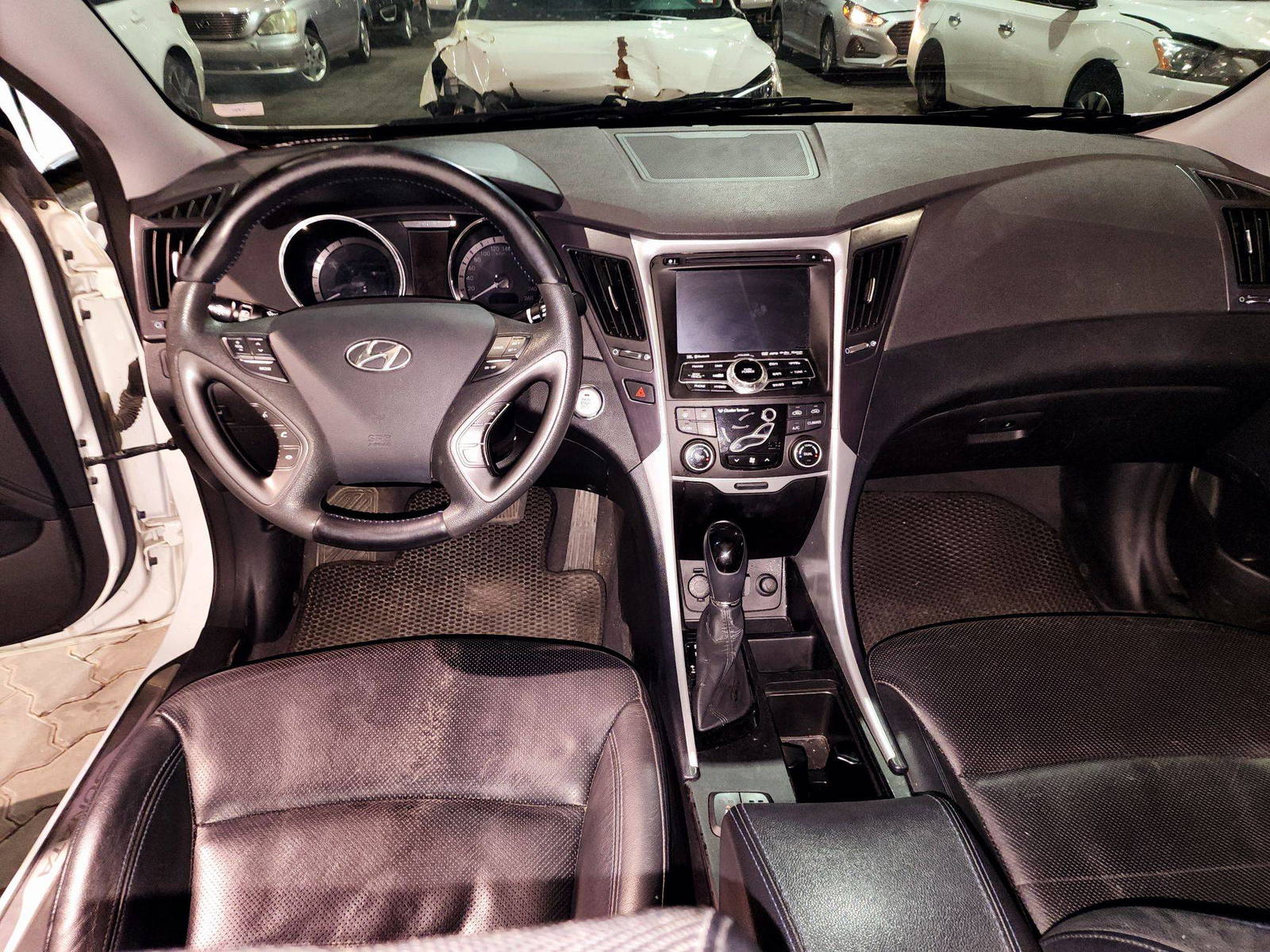2012 HYUNDAI SONATA — 189756 KM — Lot 5BCA030237 — Souq - Marhaba Auctions Used Cars - Image 7