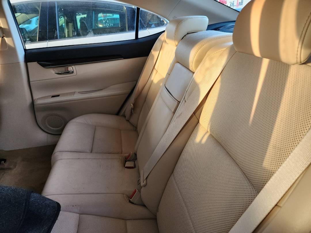 2013 LEXUS ES 350 — 75852 Miles — Lot 2071924 - Marhaba Auctions Used Cars - Image 9