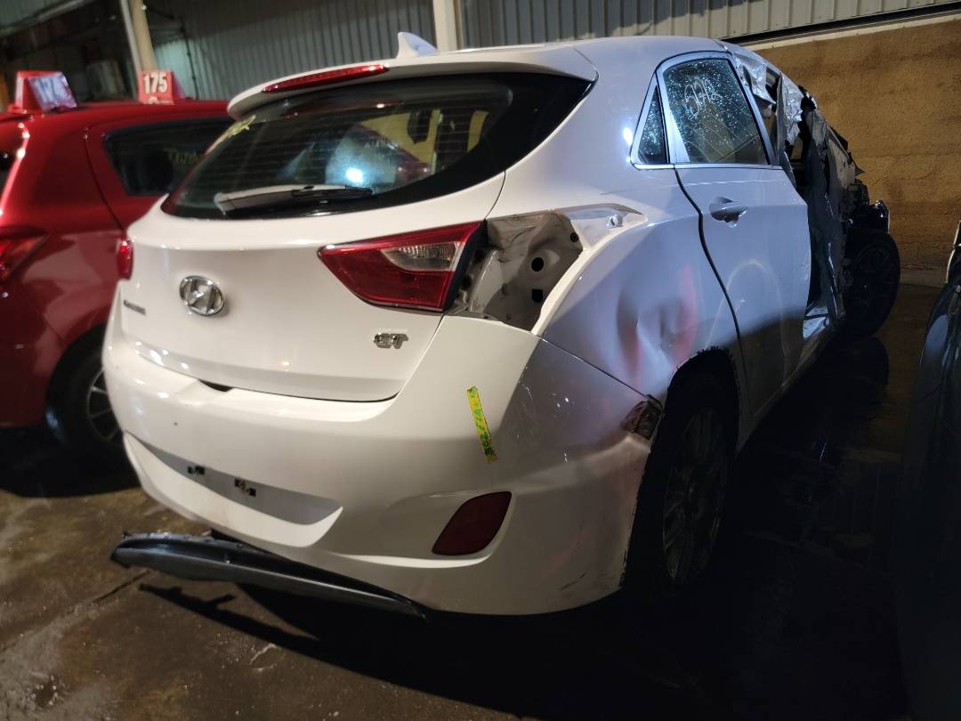 2013 HYUNDAI ELANTRA GT — 176605 Miles — Lot 37551712 - Marhaba Auctions Used Cars - Image 4