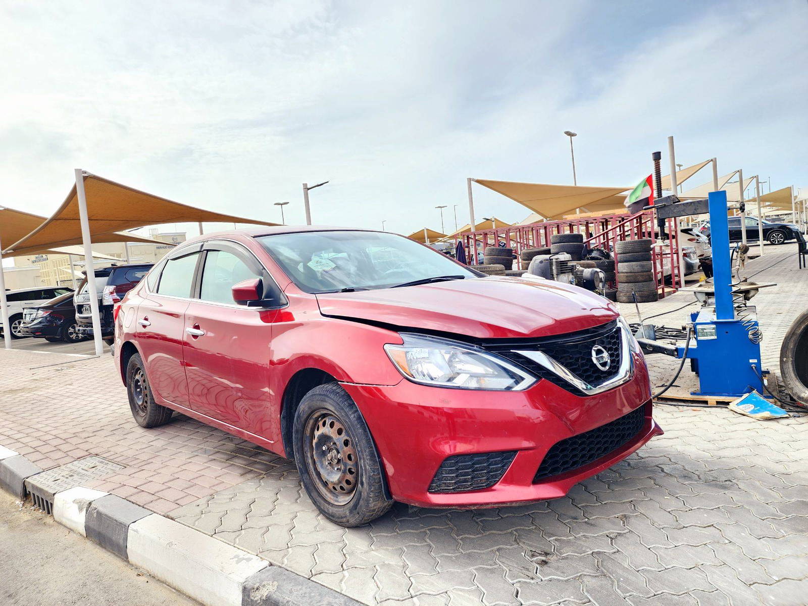2017 NISSAN SENTRA — 76376 KM — Lot 666120 — Souq - Marhaba Auctions Used Cars - Image 4