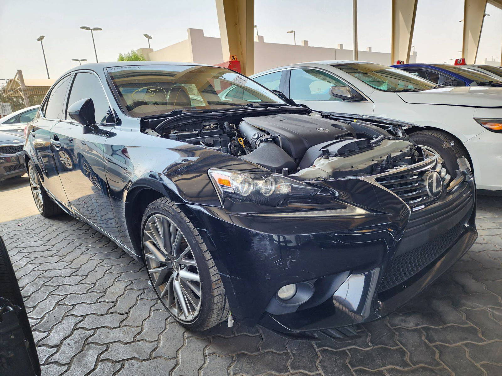2015 LEXUS IS 250 — 181051 Miles — Lot 46239824 — Souq - Marhaba Auctions Used Cars - Image 7