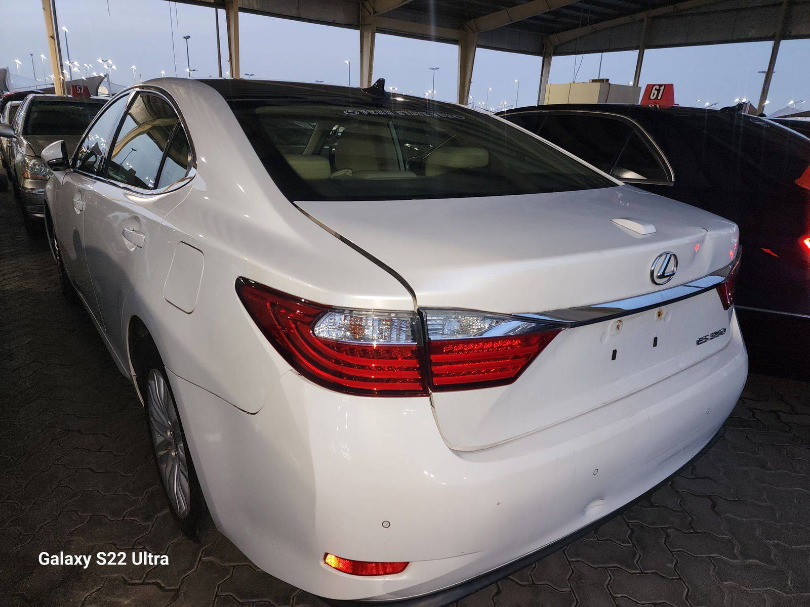 2013 LEXUS ES 350 — 187098 Miles — Lot 78274823 - Marhaba Auctions Used Cars - Image 4