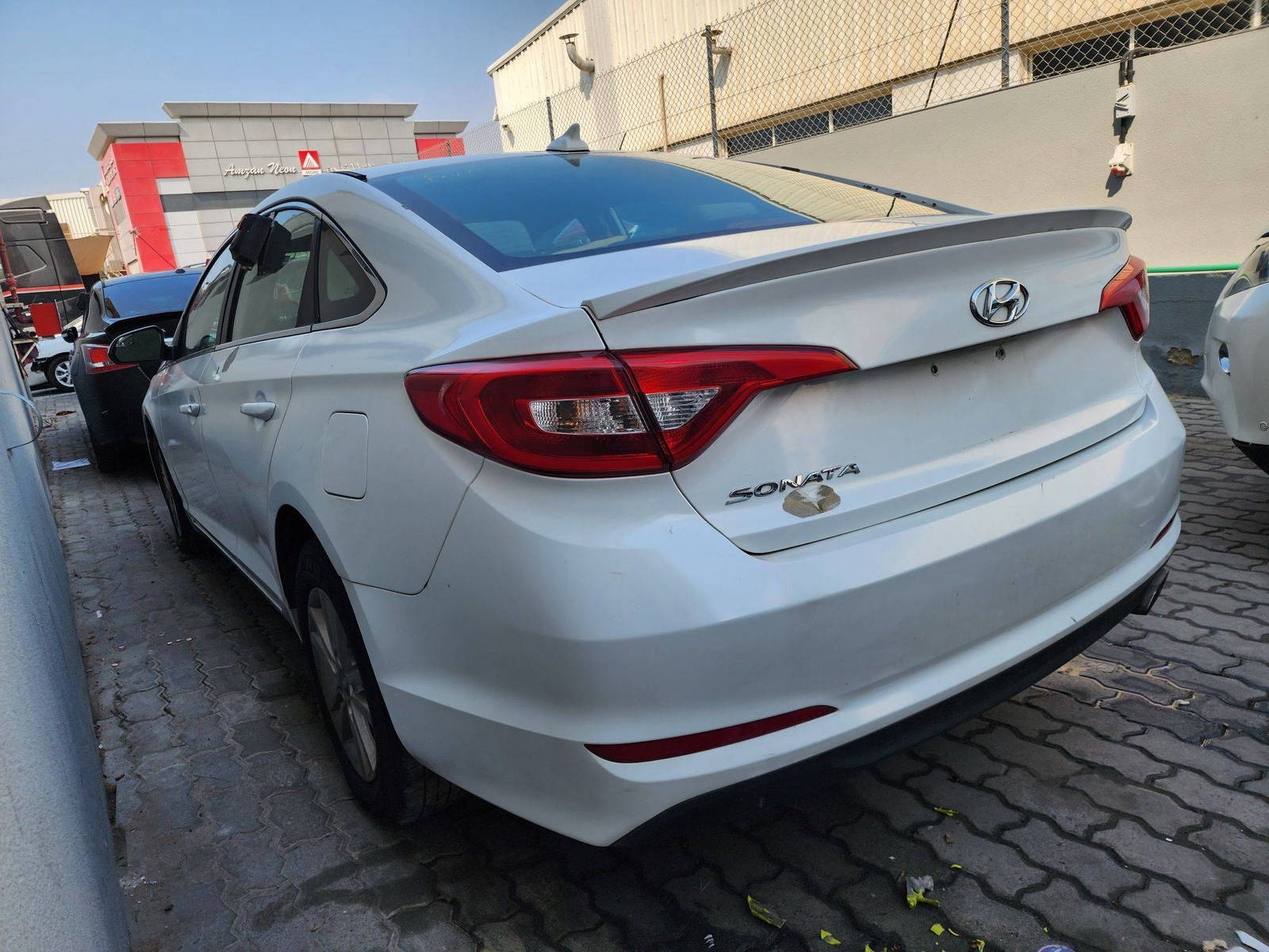 2017 HYUNDAI SONATA — 186930 Miles — Lot 27484 — Al Quoz - Marhaba Auctions Used Cars - Image 6