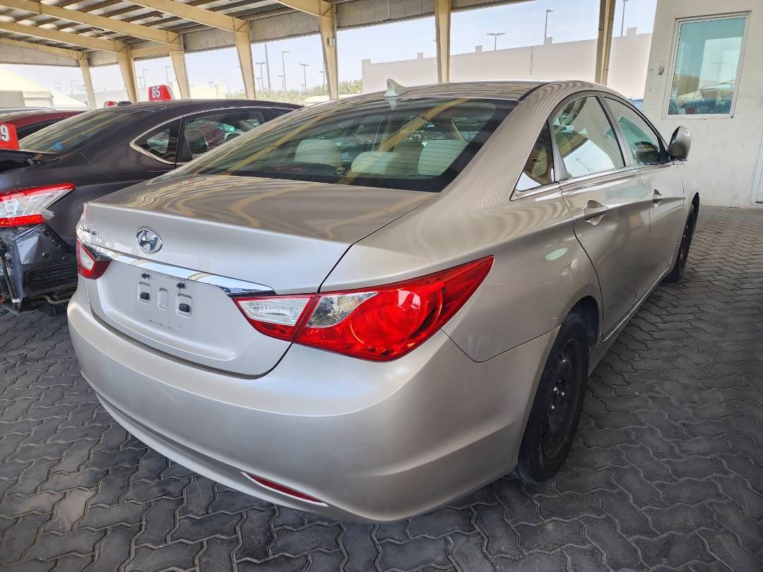 2011 HYUNDAI SONATA — 148873 Miles — Lot 39506934 - Marhaba Auctions Used Cars - Image 8