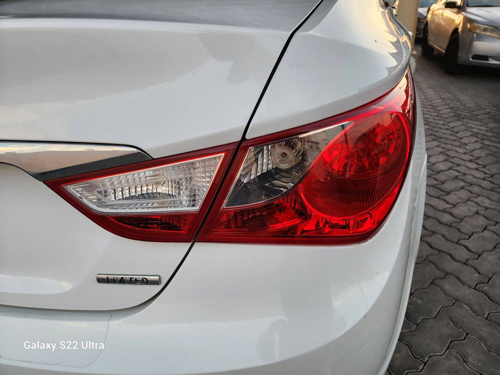2012 HYUNDAI SONATA — 174115 Miles — Lot 38294794 - Marhaba Auctions Used Cars - Image 4