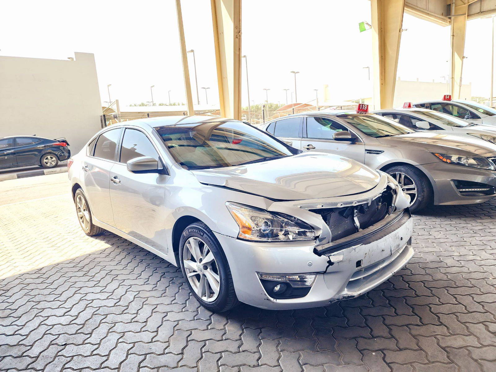 2013 NISSAN ALTIMA — 125320 KM — Lot 920906 — Souq - Marhaba Auctions Used Cars - Image 4