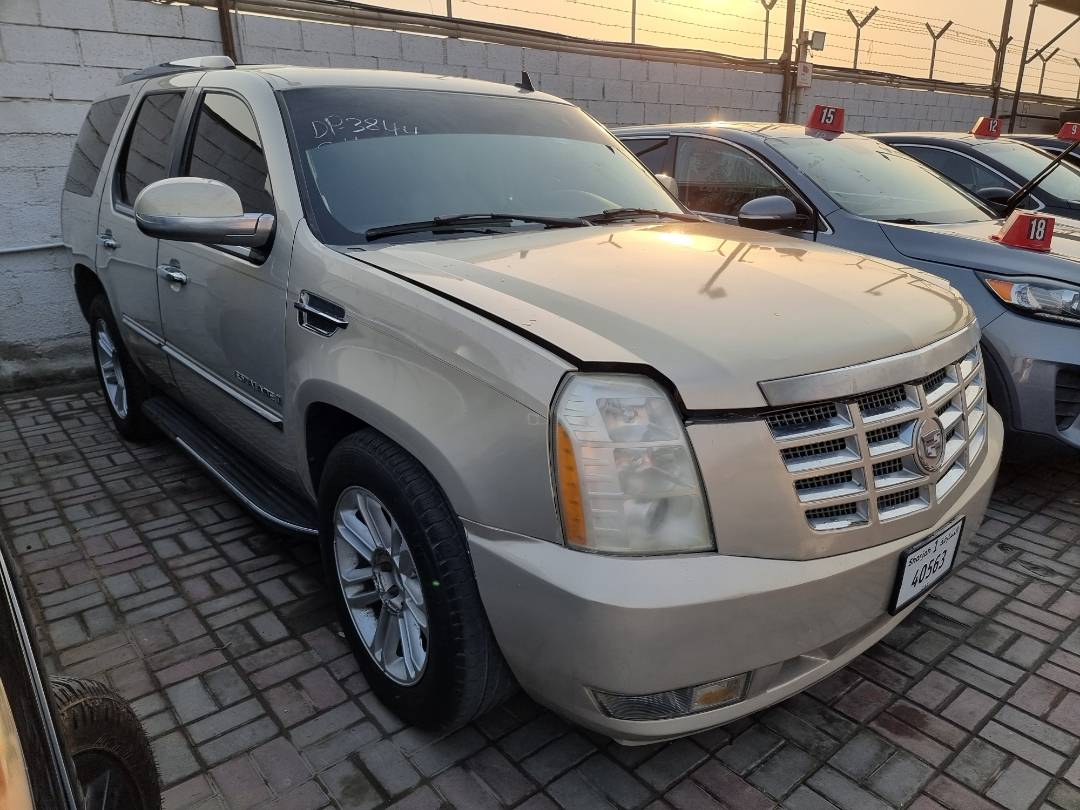 2007 CADILLAC ESCALADE — 244080 Miles — Lot 152562 — Ind. 12 - Marhaba Auctions Used Cars - Image 3