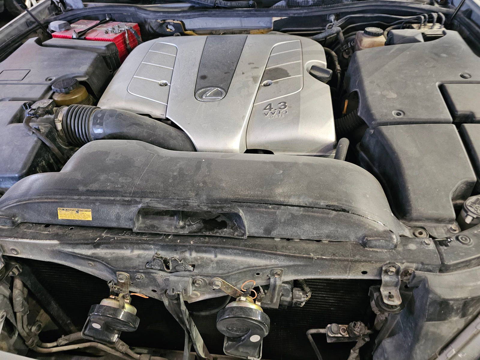 2003 LEXUS LS 430 — 371852 Miles — Lot 30094777 — Main - Marhaba Auctions Used Cars - Image 10