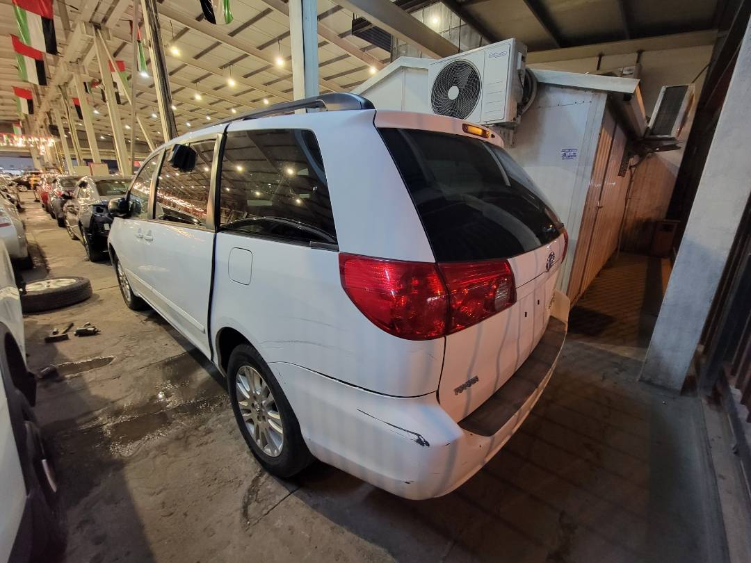 2007 TOYOTA SIENNA — 202397 Miles — Lot 40306014 — Main - Marhaba Auctions Used Cars - Image 4