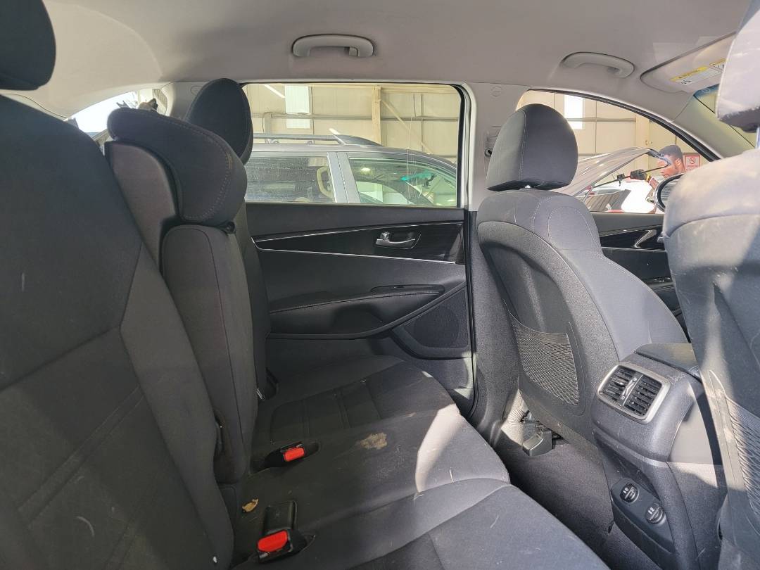 2019 KIA SORENTO — 76777 Miles — Lot G461687 - Marhaba Auctions Used Cars - Image 5