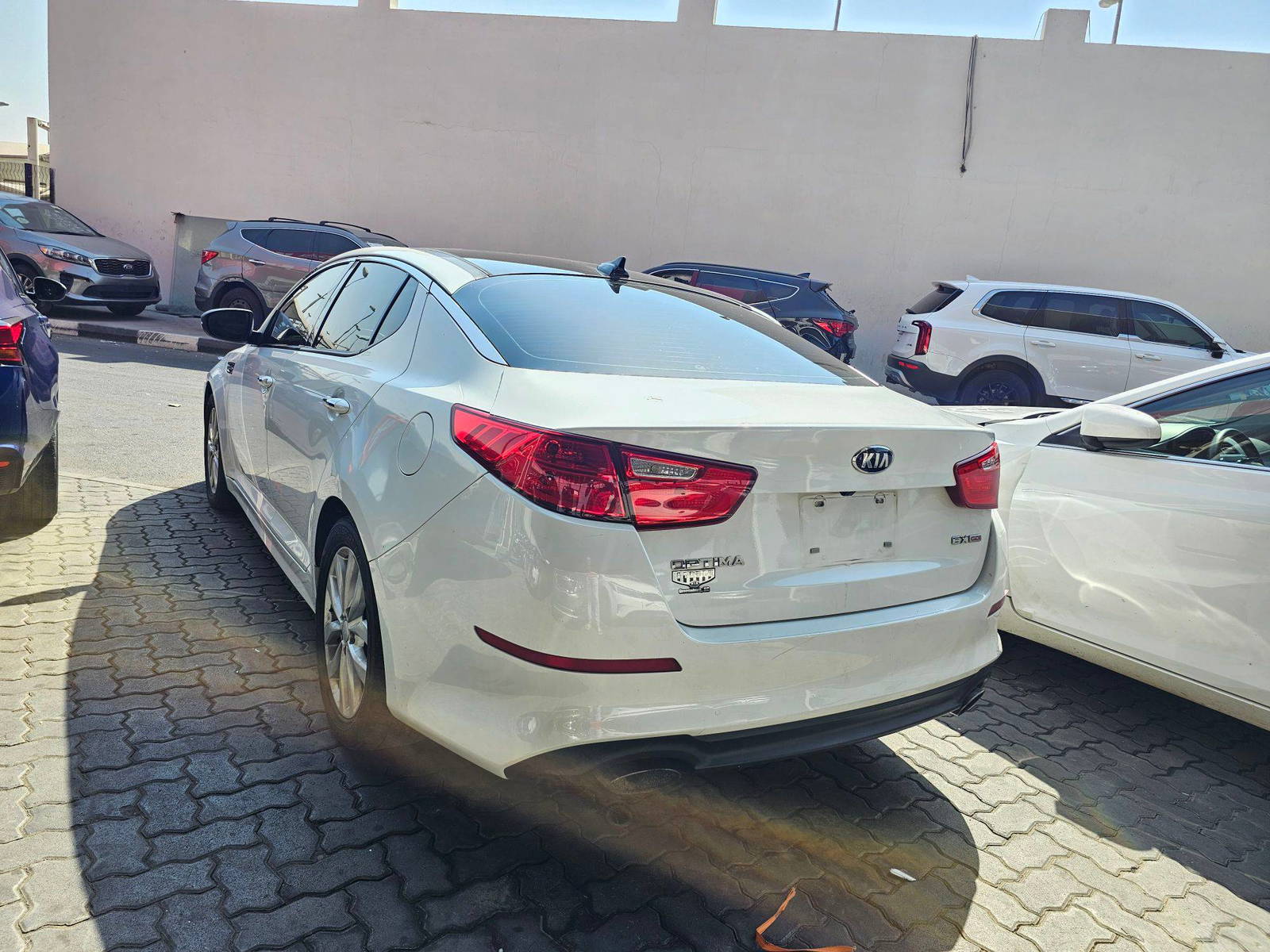 2014 KIA OPTIMA — 169277 Miles — Lot 71EG267477 — Souq - Marhaba Auctions Used Cars - Image 4