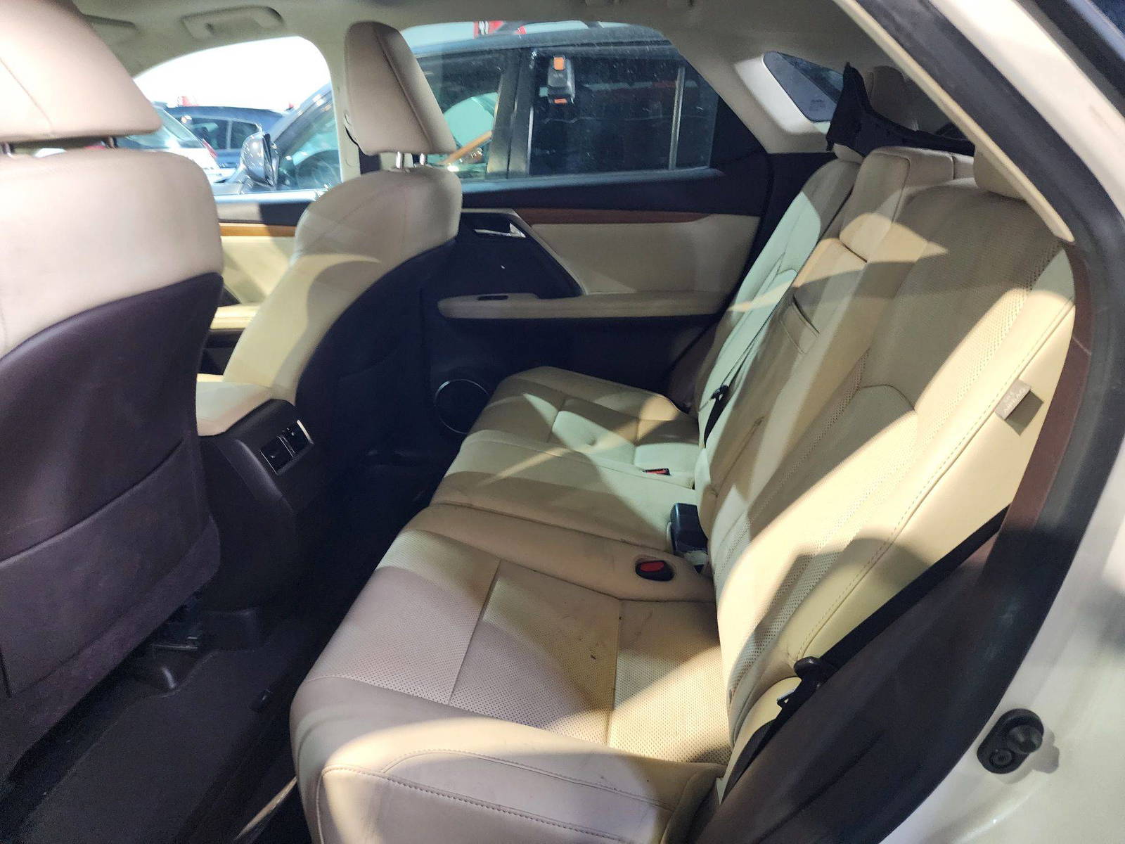 2020 LEXUS RX 350 — 42567 Miles — Lot 65997234 — Souq - Marhaba Auctions Used Cars - Image 7