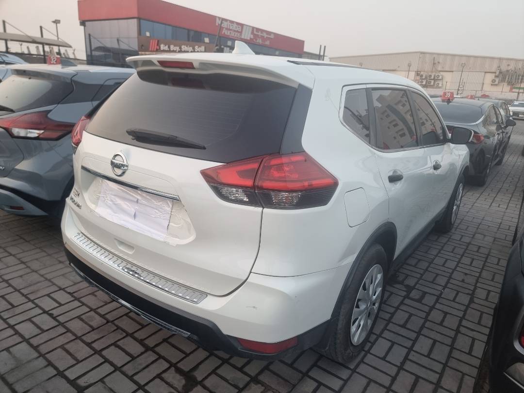 2017 NISSAN ROGUE — 96289 KM — Lot 149969 — Ind. 12 - Marhaba Auctions Used Cars - Image 4