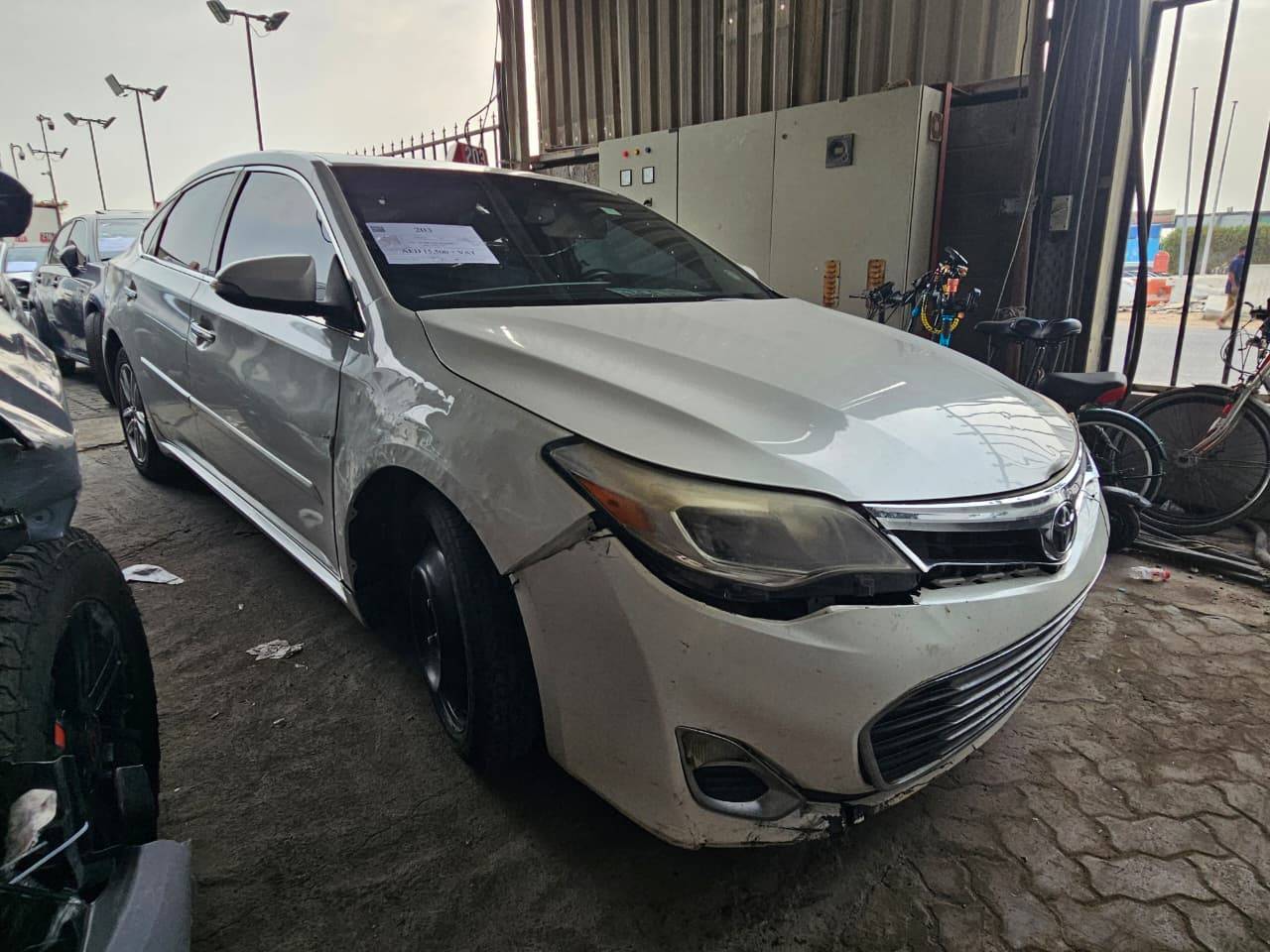 2013 TOYOTA AVALON — 187320 Miles — Lot U070667 — Main - Marhaba Auctions Used Cars - Image 5