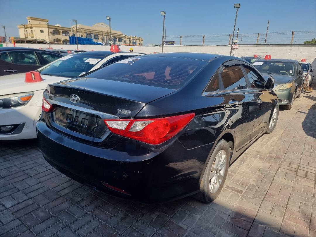 HYUNDAI SONATA 2011 - Marhaba Auction Used Cars - Image 5