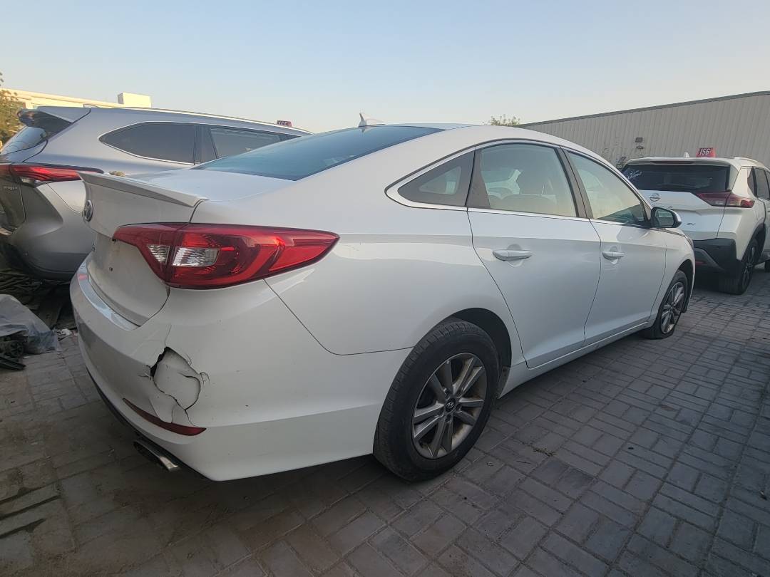 2017 HYUNDAI SONATA — 159179 Miles — Lot 71748 — Main - Marhaba Auctions Used Cars - Image 4