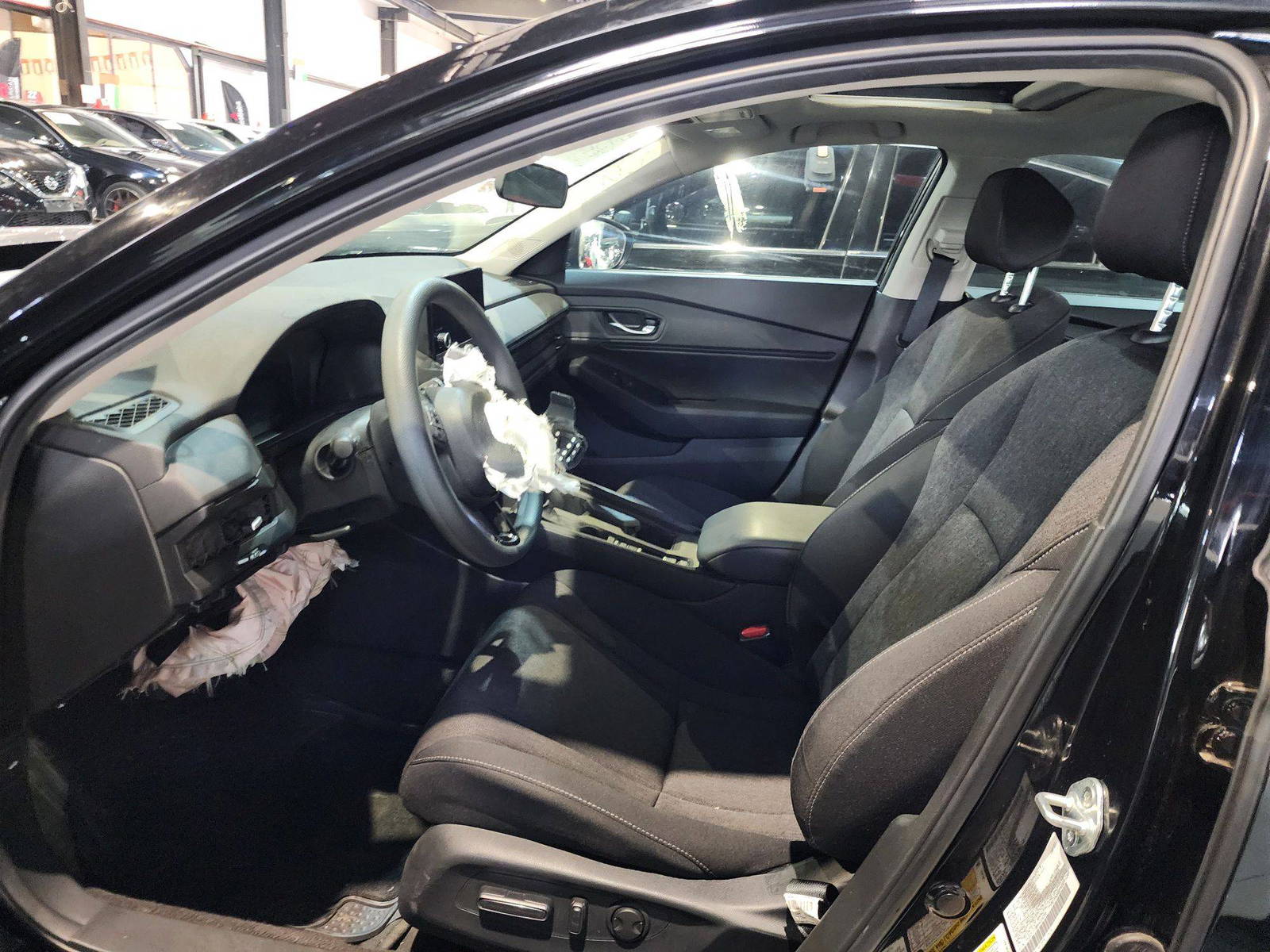 2024 HONDA ACCORD — 4340 Miles — Lot 40009788 — Main - Marhaba Auctions Used Cars - Image 9