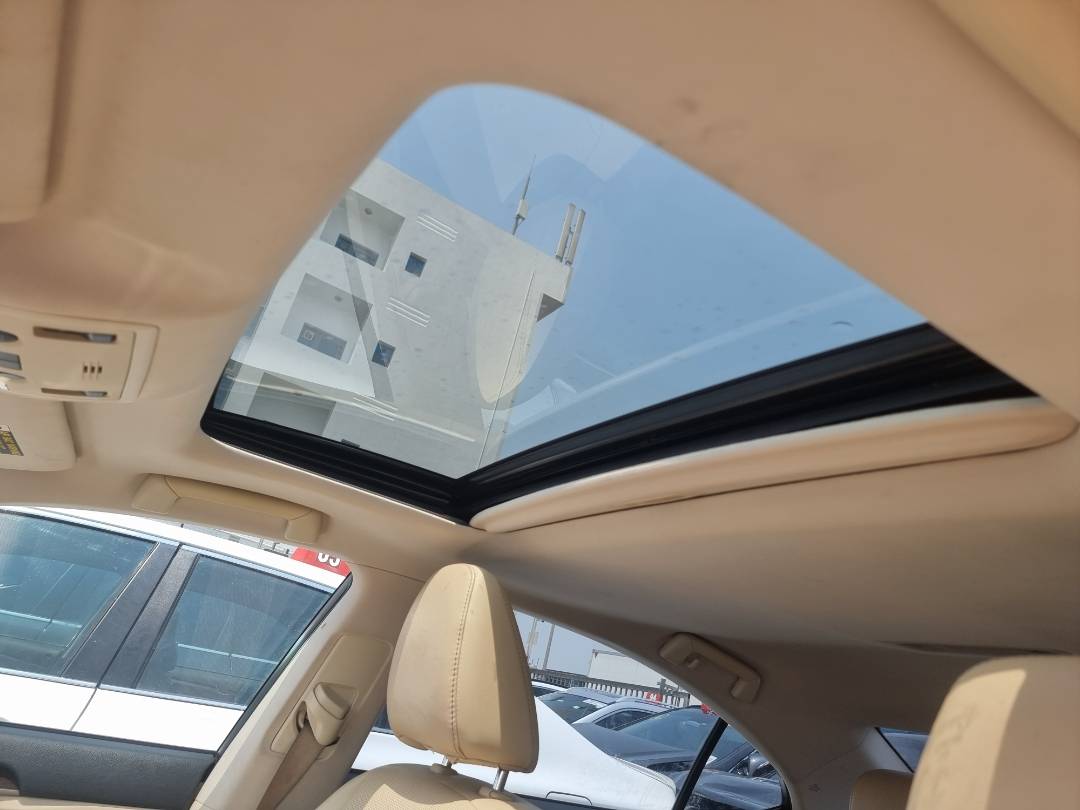2013 LEXUS ES 350 — 199496 Miles — Lot 2058372 — Ind. 12 - Marhaba Auctions Used Cars - Image 10
