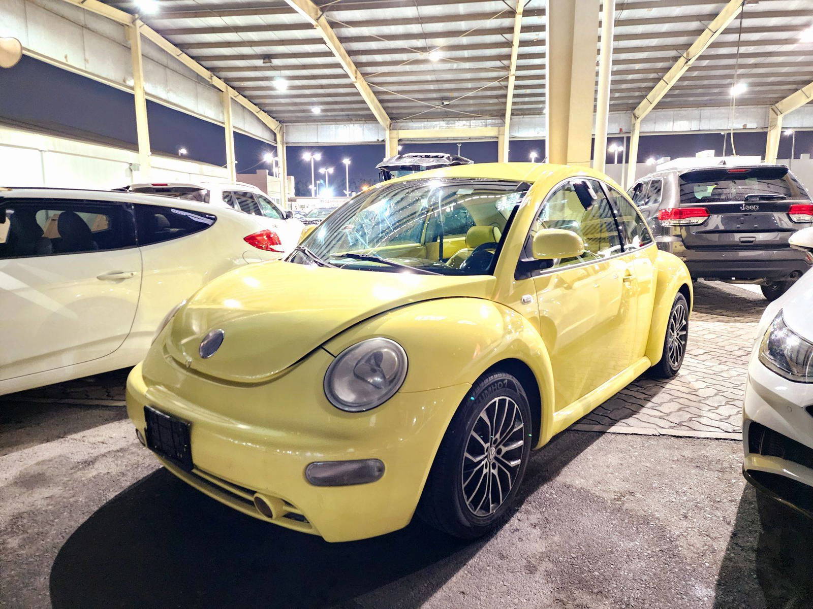 2000 VOLKSWAGEN BETTLE — Lot ZYM620318 — Souq - Marhaba Auctions Used Cars - Image 5