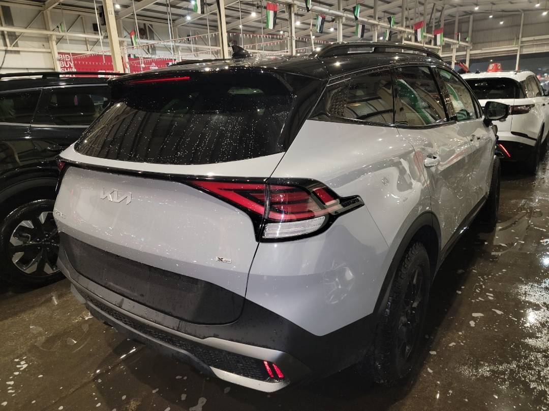 2023 KIA SPORTAGE — 9904 Miles — Lot 70077043 - Marhaba Auctions Used Cars - Image 4