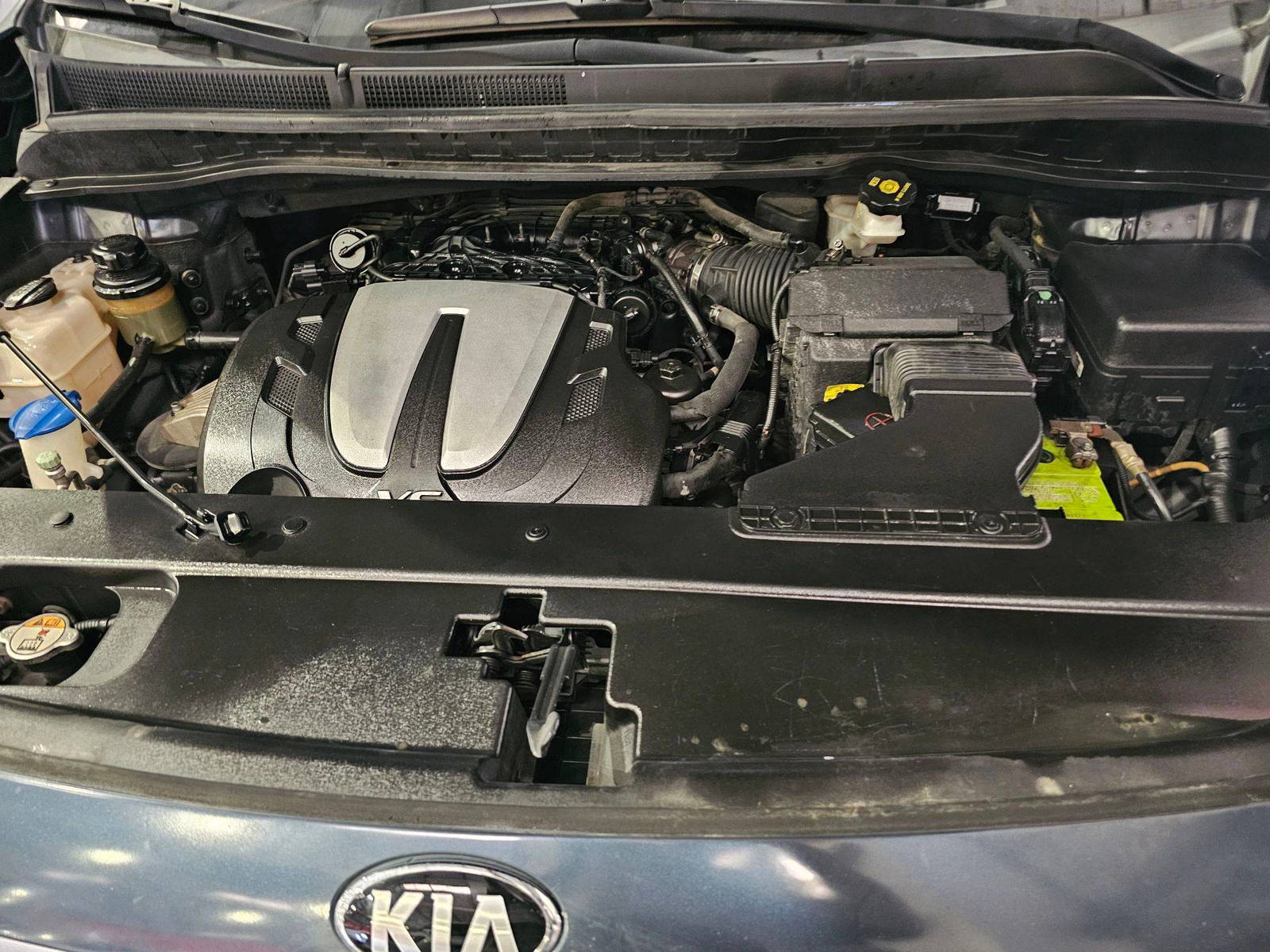 KIA CARNIVAL EX 2017 - Marhaba Auction Used Cars - Image 11