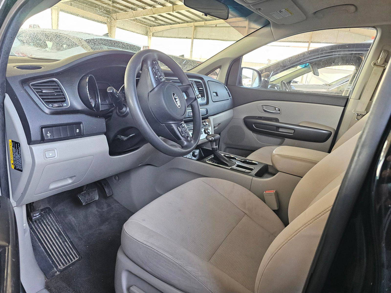 2020 KIA SEDONA — 111994 Miles — Lot 4L6599824 — Souq - Marhaba Auctions Used Cars - Image 8