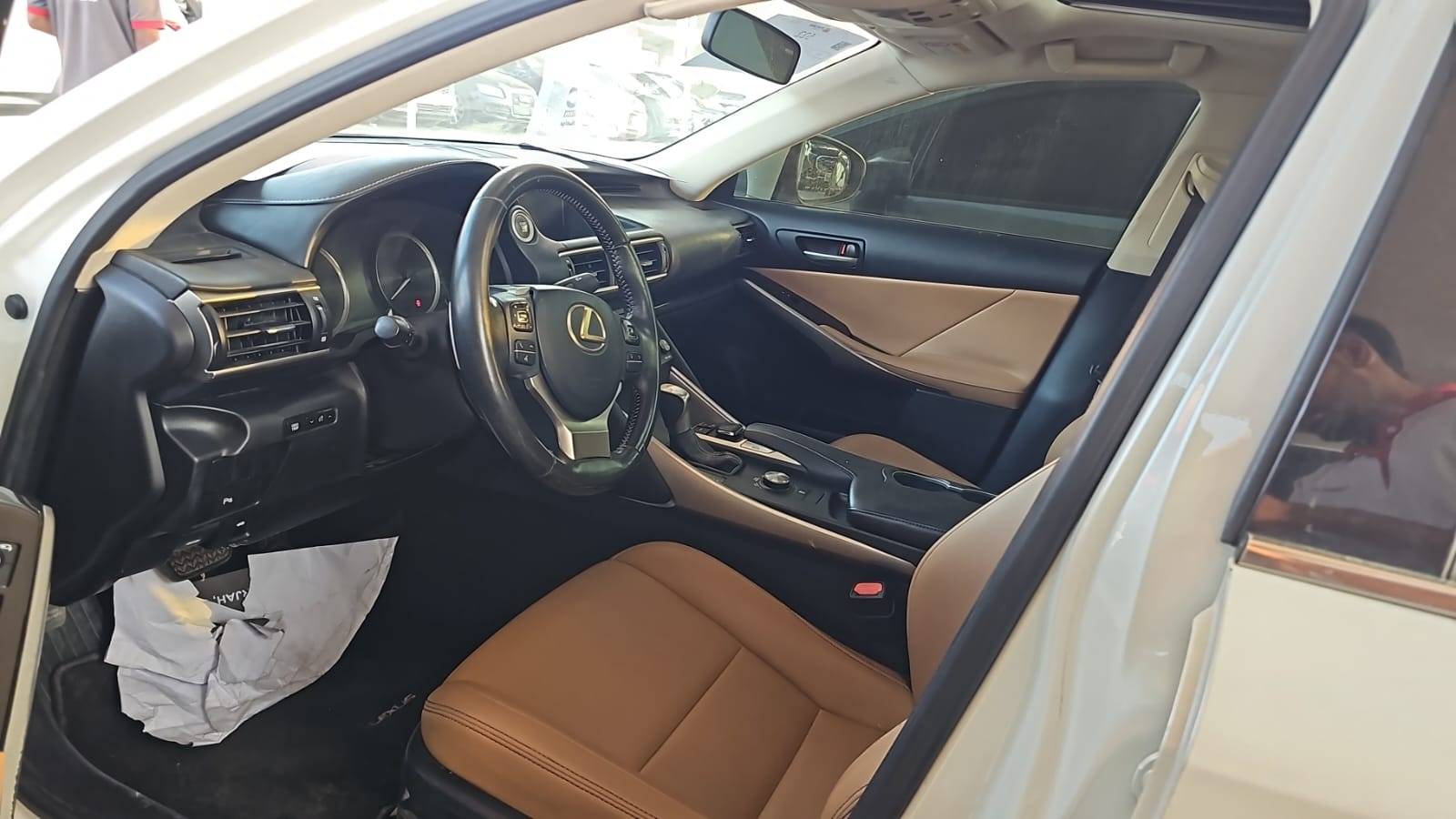 2019 LEXUS IS 300 — 192013 KM — Lot 27K5099323 — Main - Marhaba Auctions Used Cars - Image 8