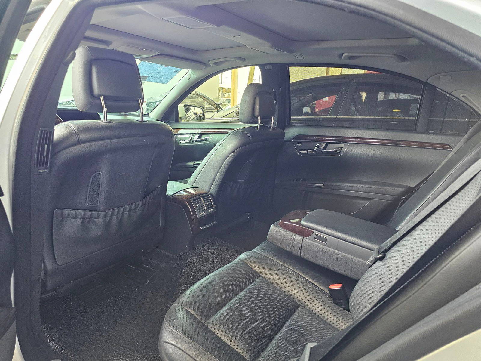 2010 MERCEDES BENZ S350 — 183368 KM — Lot 298102 — Souq - Marhaba Auctions Used Cars - Image 6