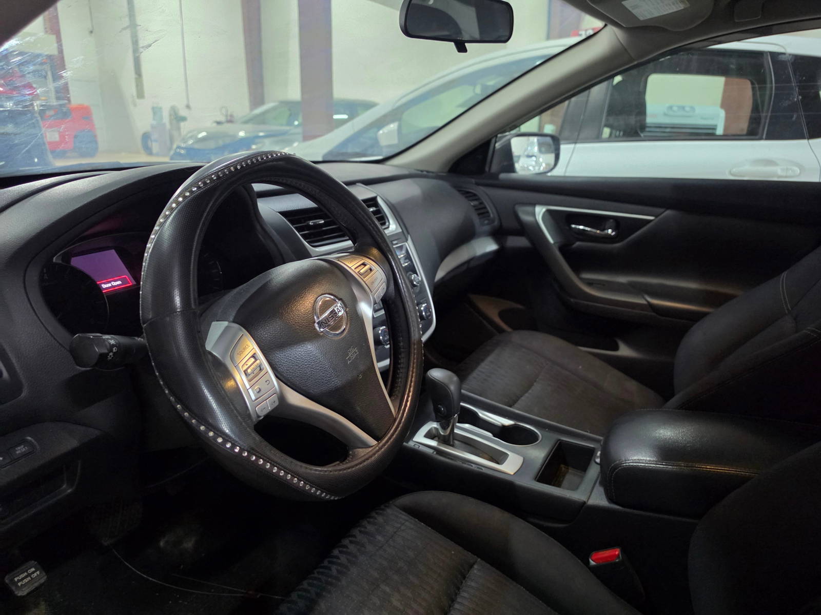 2017 NISSAN ALTIMA — 181185 Miles — Lot 44248708 - Marhaba Auctions Used Cars - Image 9