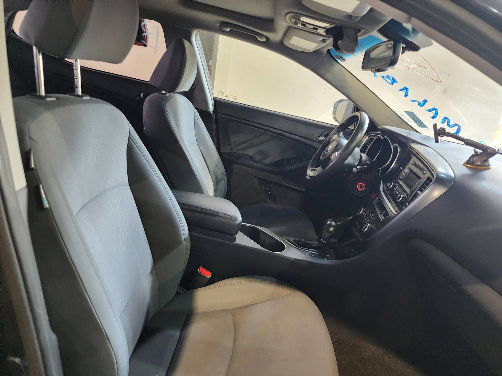 2015 KIA OPTIMA — 236030 KM — Lot 655380 — Al Quoz - Marhaba Auctions Used Cars - Image 9