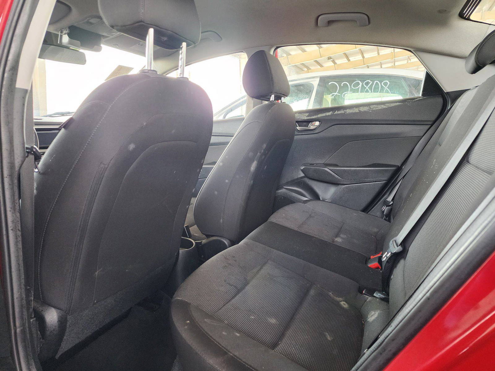 2019 HYUNDAI ACCENT — 94618 Miles — Lot 4KE047632 — Souq - Marhaba Auctions Used Cars - Image 6