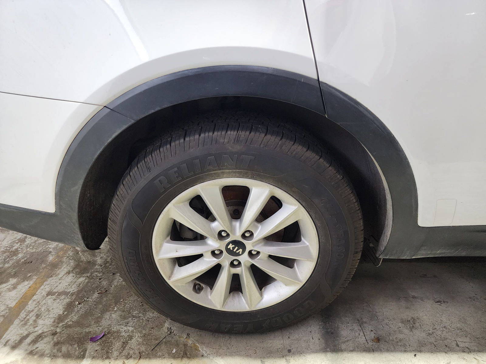 KIA SORENTO 2019 - Marhaba Auction Used Cars - Image 10