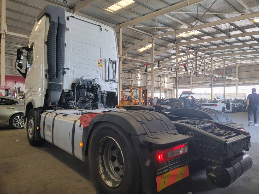 2017 VOLVO FH-Series — 902945 KM — Lot HB793249 — Main - Marhaba Auctions Used Cars - Image 6