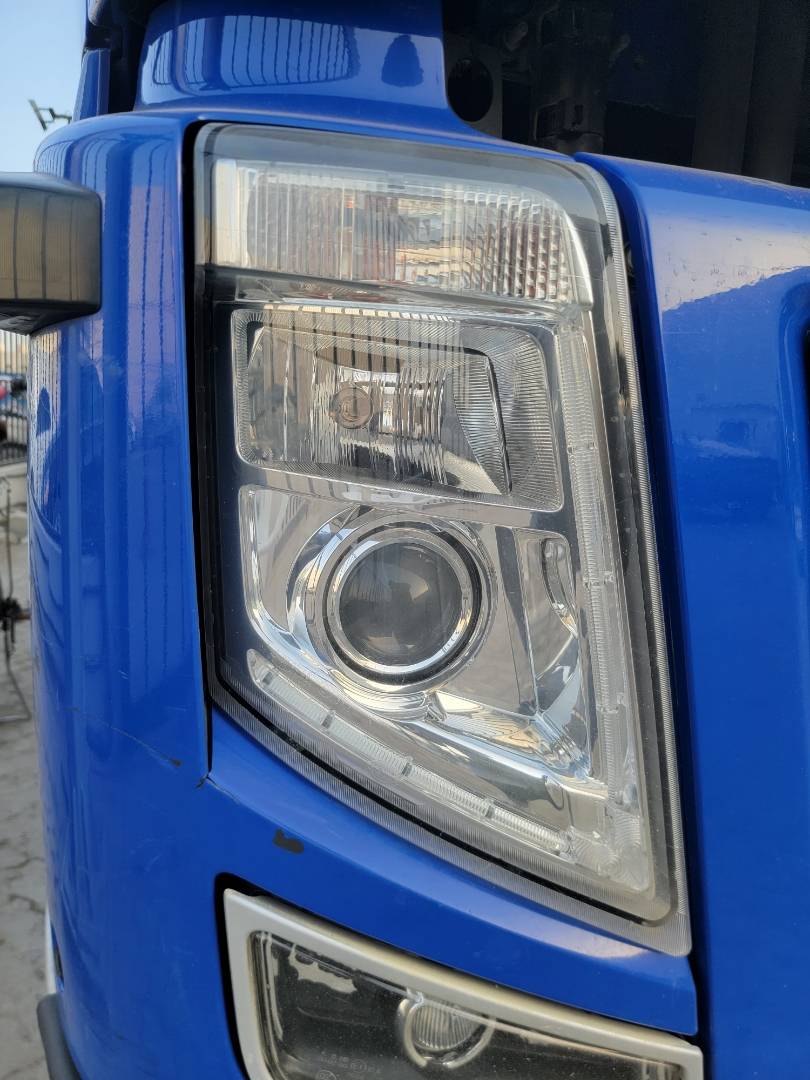 2011 VOLVO FH-Series — 984332 KM — Lot 594570 - Marhaba Auctions Used Cars - Image 6